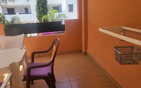 Apartamento Coqueto Con Terraza Y Cerca De La Piscina Comunitaria Y De La Playa!